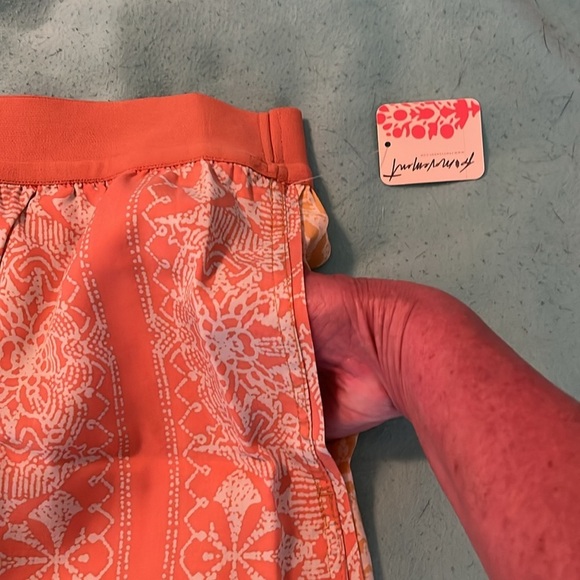 NWT Free People Movement Shorts, size medium, color burnt topaz combo - Picture 11 of 11